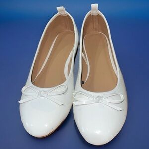 Womens White Cream Ballet Flats Size 6.5